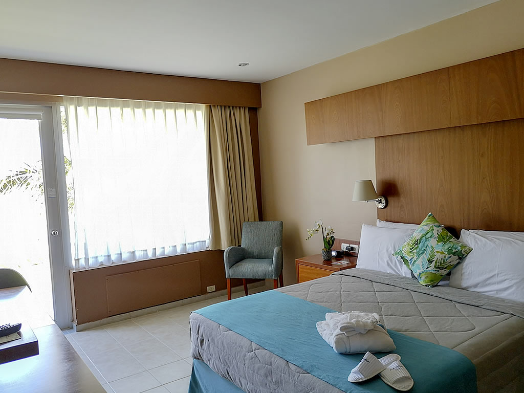 Habitación Deluxe Doble con Vista al Mar y Balcón