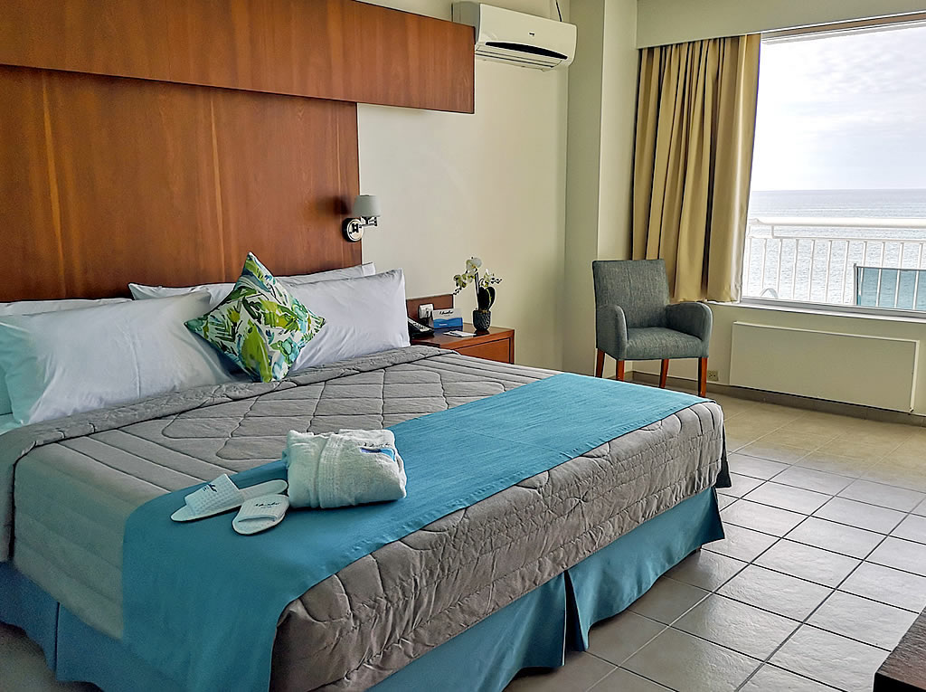 Habitación Deluxe King con Vista al Mar y Balcón
